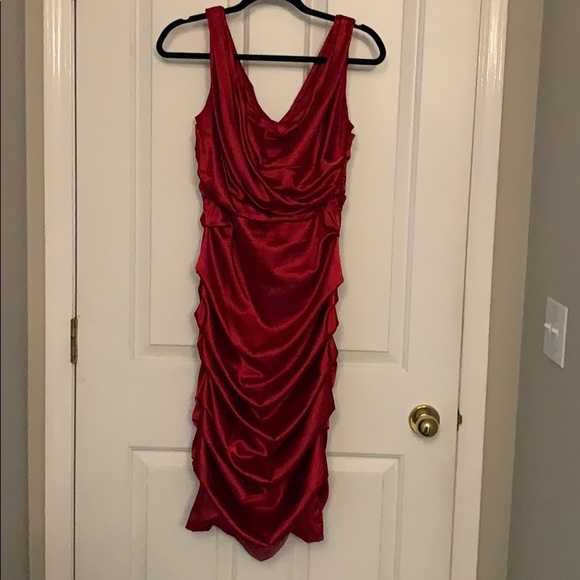 Ladies red dress - Picture 2 of 10